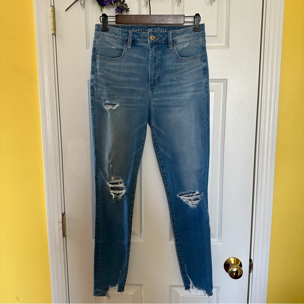 American Eagle Outfitters Blue Distressed Women's Jeans